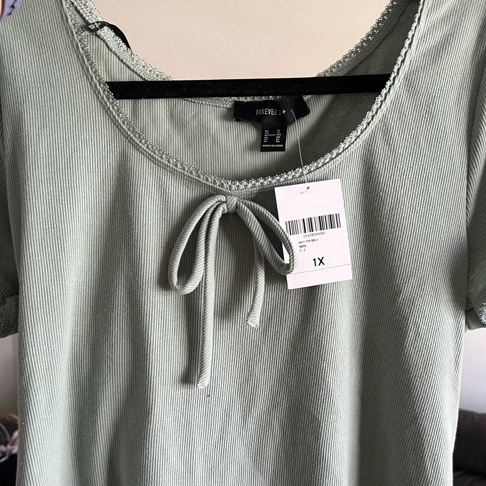 Forever 21 plus size 1X sage knit top
